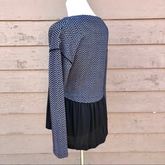 ☀️☀️☀️ 4/$20 People Like Frank designer peplum top! - Picture 4 of 7